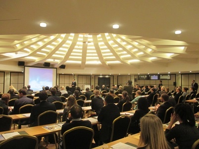 Vollbesetztes Fukushima-Seminar