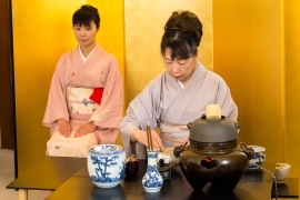 立礼デモンストレーションの様子